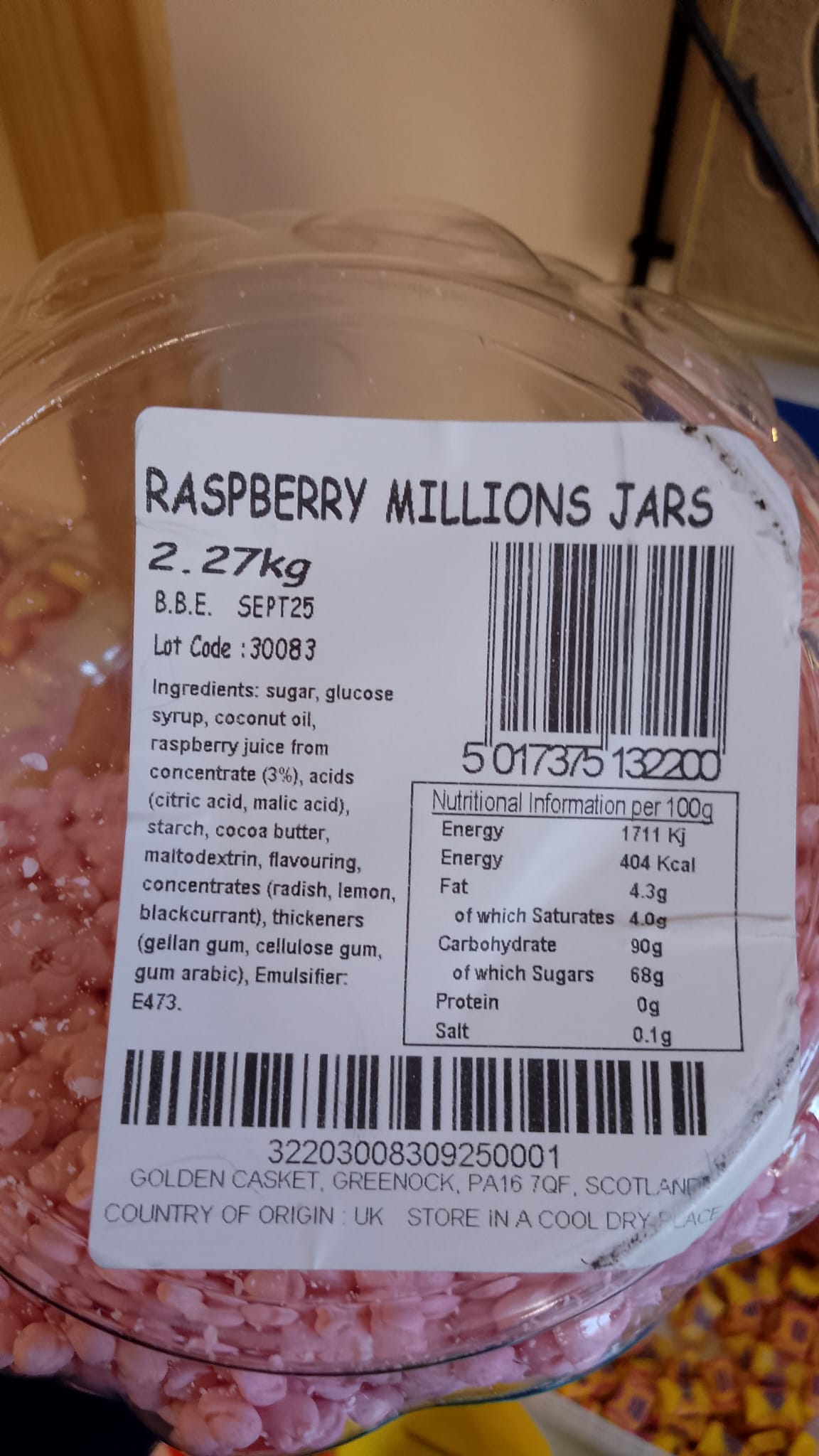 Raspberry Millions per 100g