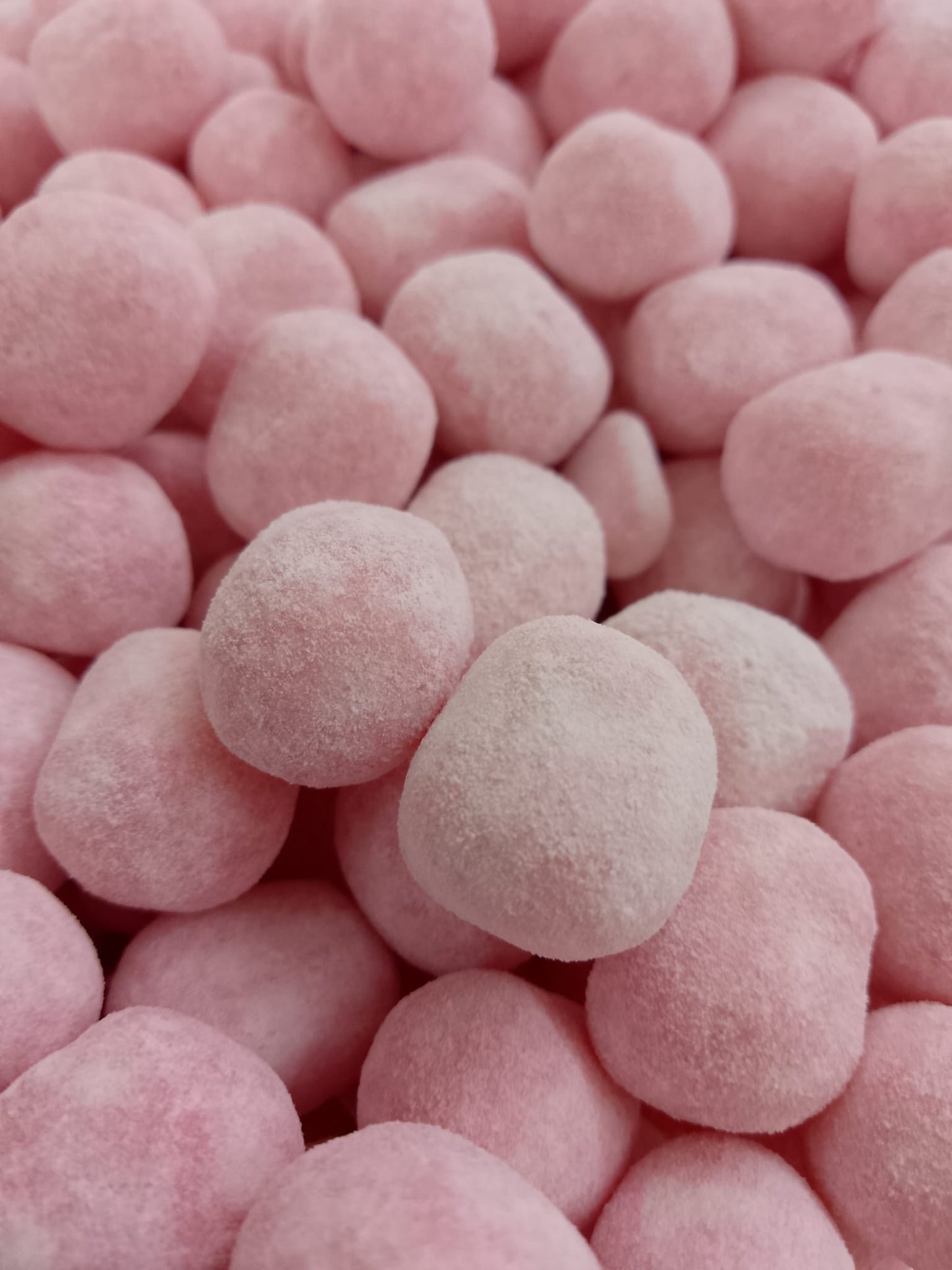 Strawberry Bonbons per 100g