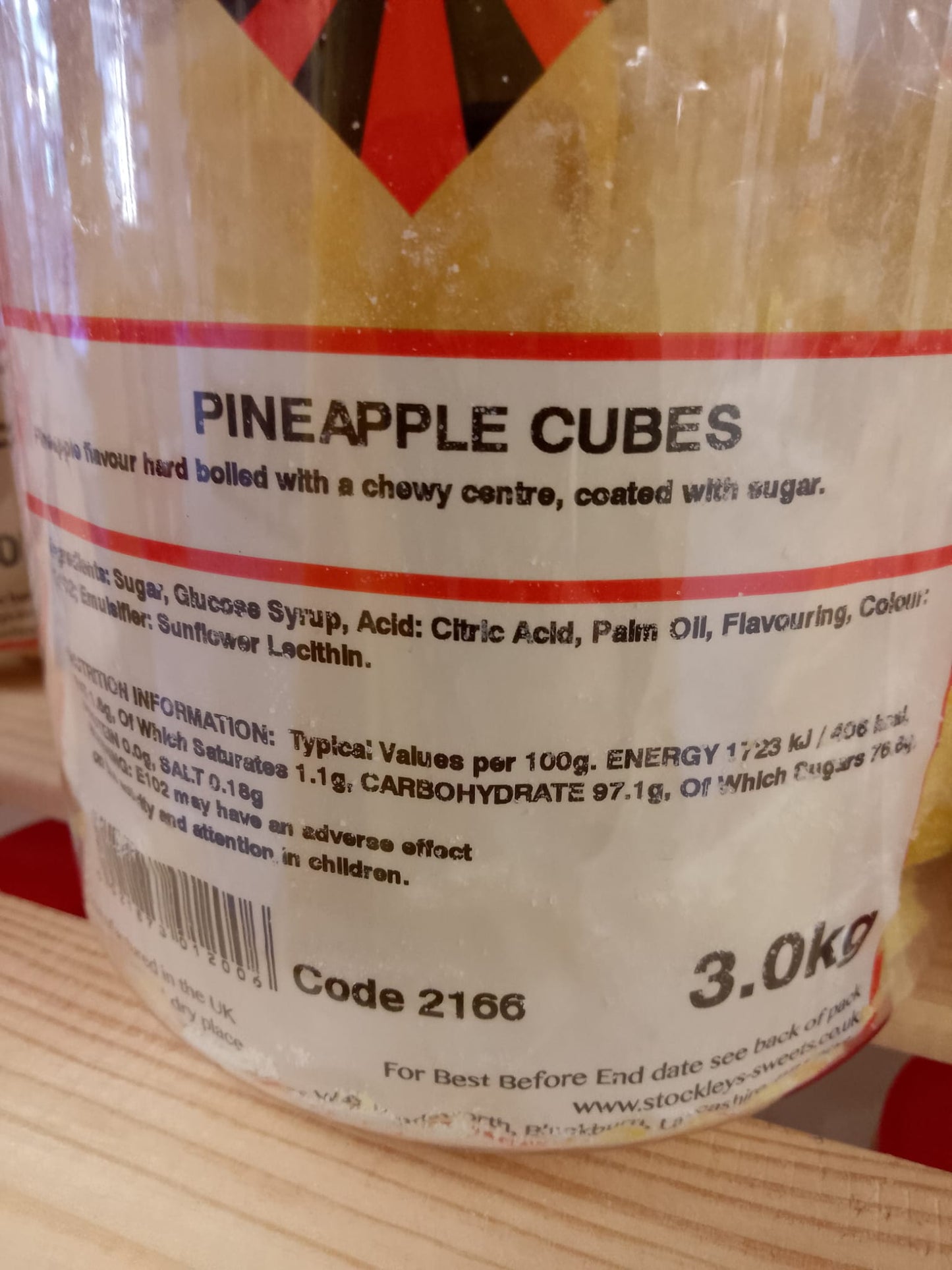 Pineapple Cubes per 100g