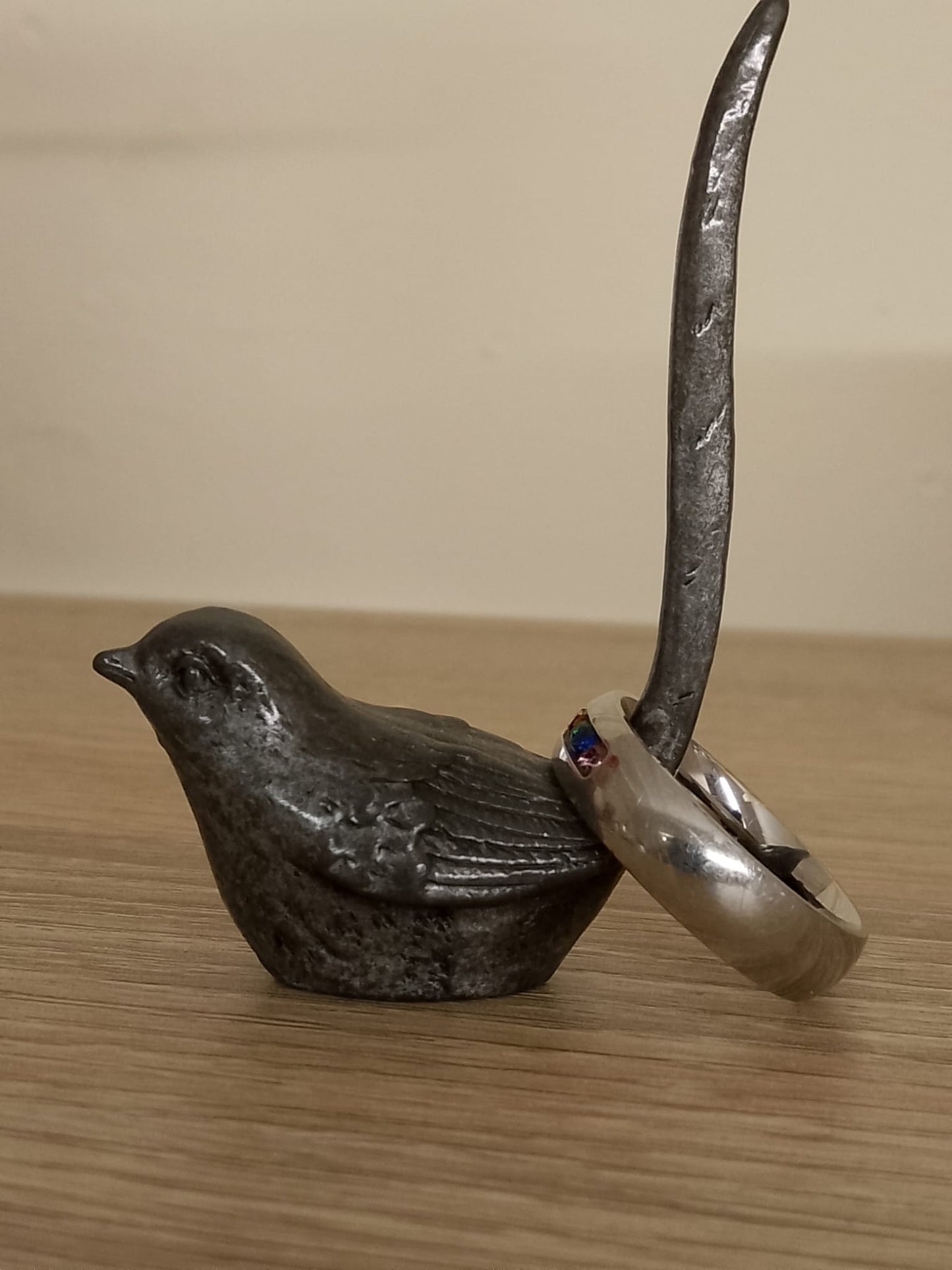 Robin Ring Holder