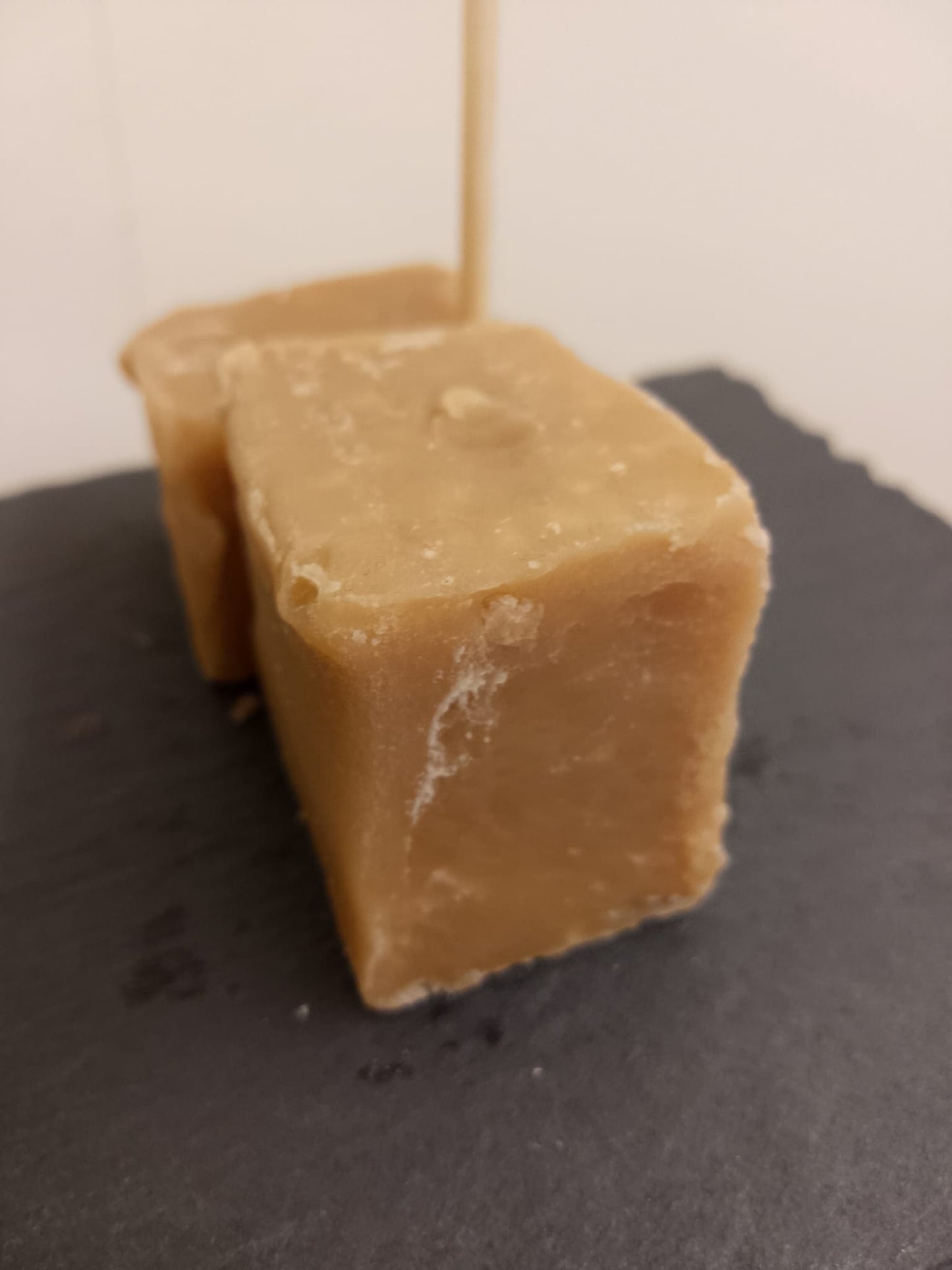 Dairy Free Salted Caramel Fudge per 100g