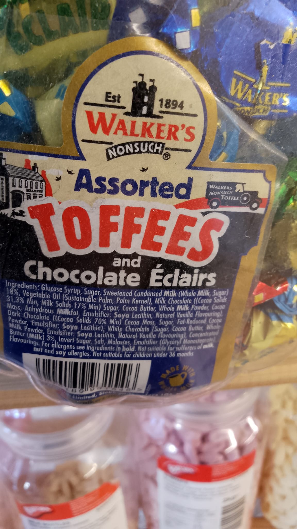 Assorted Toffees and Chocolate and Eclairs per 100g